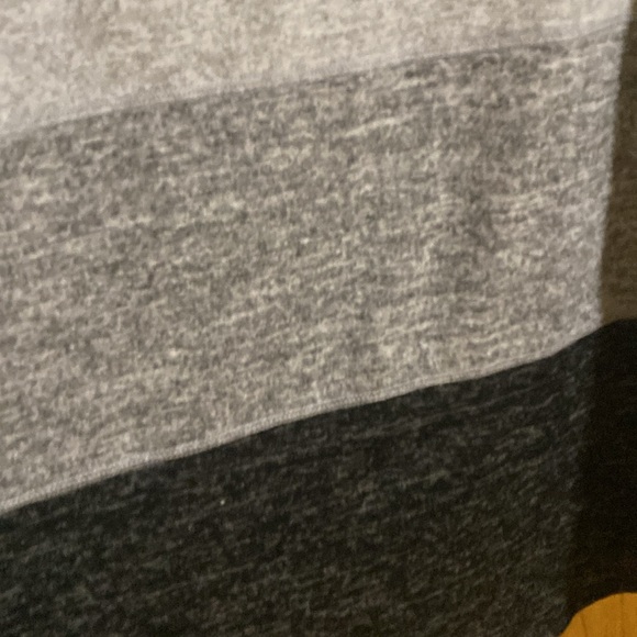 Dressbarn Sunday Hoodie Large - Picture 5 of 7